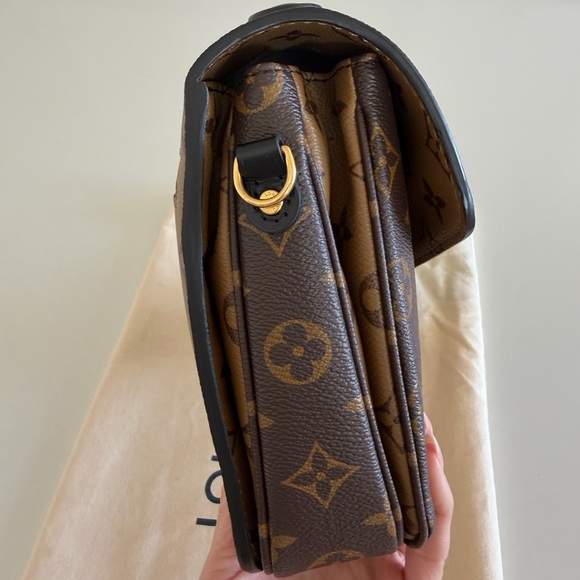 Louis Vuitton Reverse Metis Pouchette - Picture 10 of 15